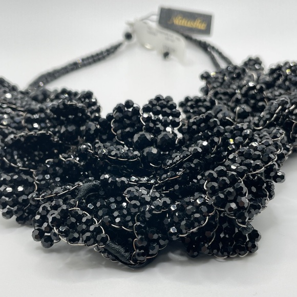Natasha Faceted Black Crystal Layered Flower Design Statement Bib Necklace NWT - Picture 11 of 15